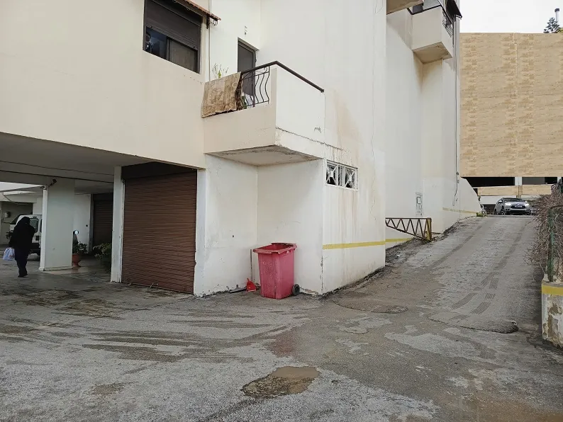 Warehouse in Mansourieh, Metn — photo 2