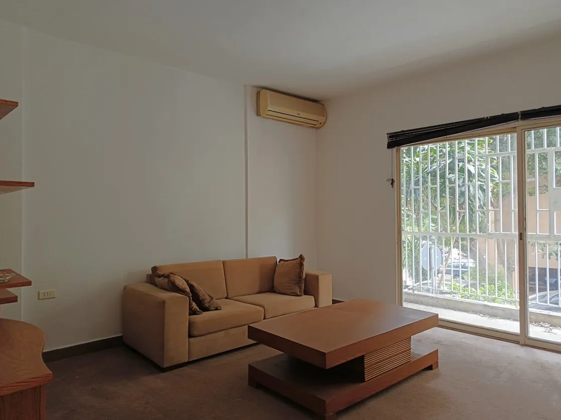 Prime Location Office / Clinic in Achrafieh, Beirut — الصورة 2