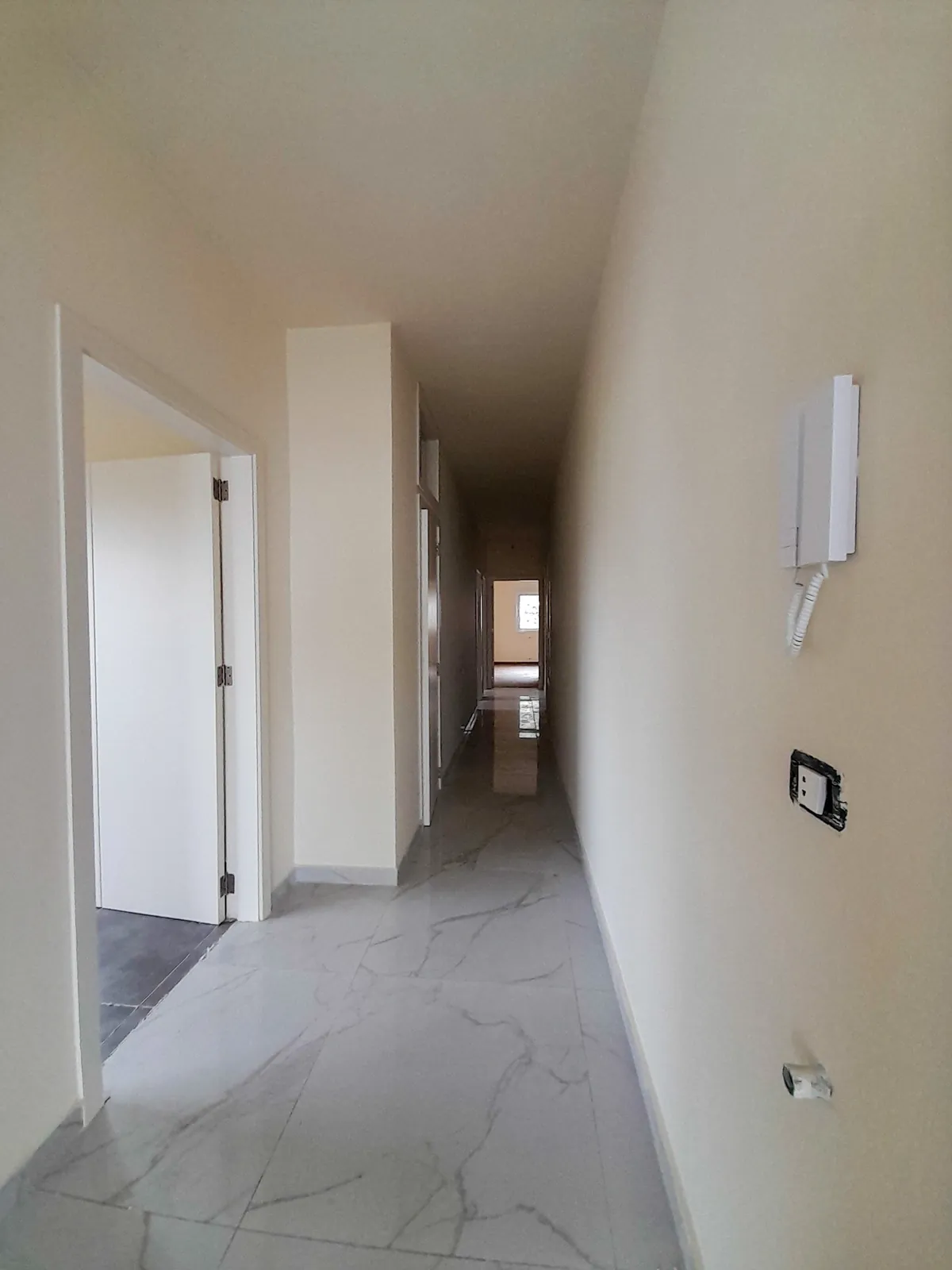 Duplex in Bikfaya, Metn with Breathtaking Sea and Mountain View — الصورة 3