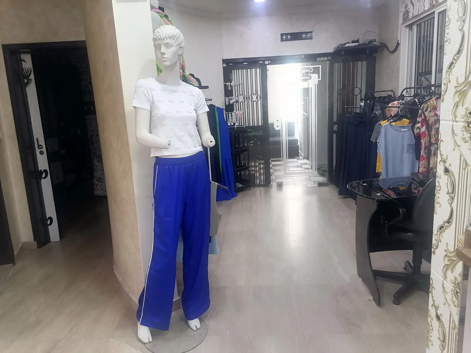 Shop/Office for Rent or for Sale in Hadath, Baabda — الصورة 3