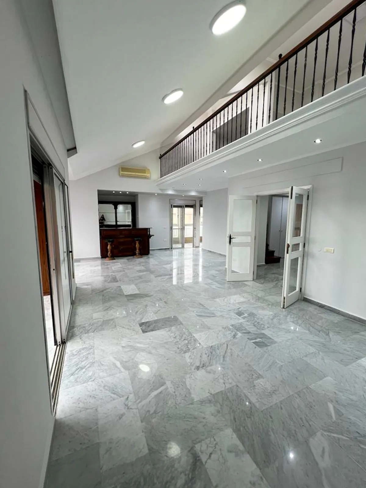 RENOVATED Duplex in Zouk Mikael with Sea & Mountain View — الصورة 1