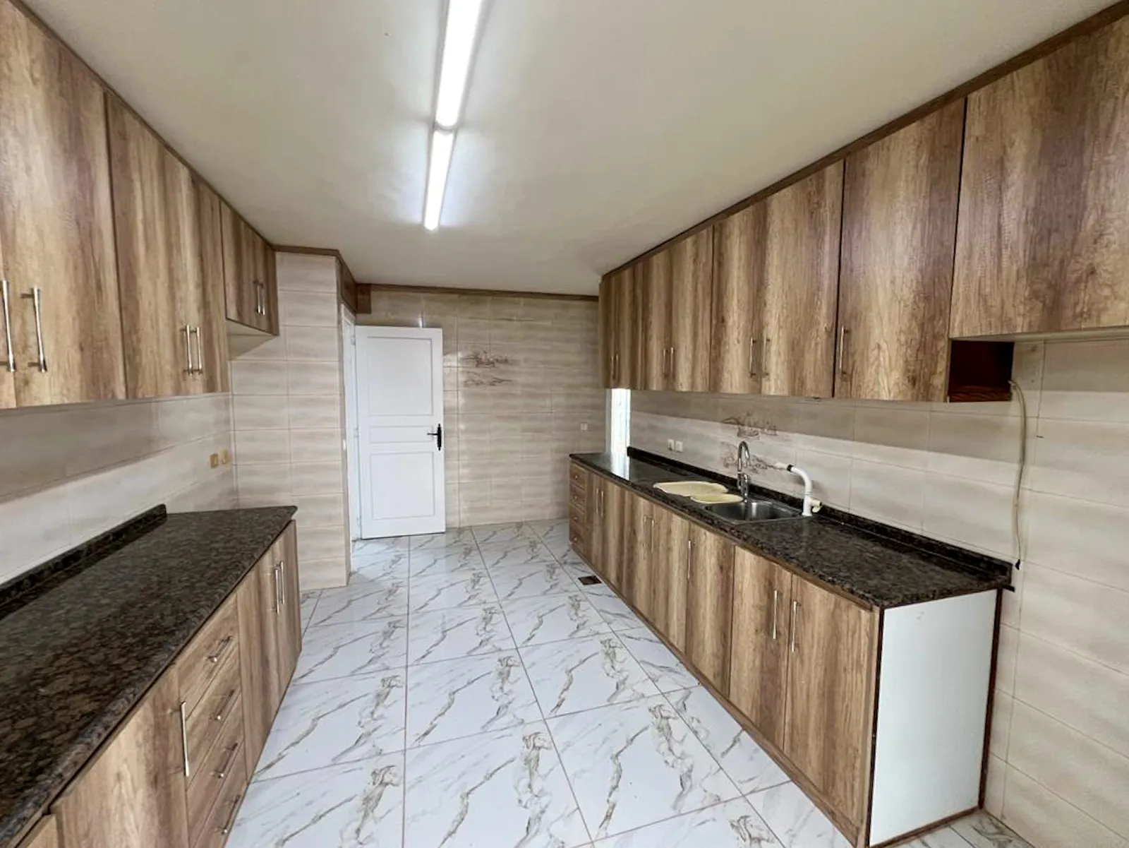 RENOVATED Duplex in Zouk Mikael with Sea & Mountain View — الصورة 3