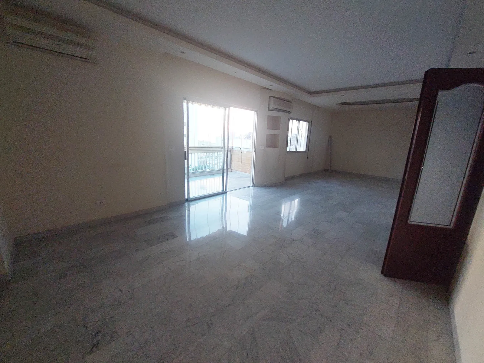 Prime Location Apartment in Naccache with Sea View — photo 3