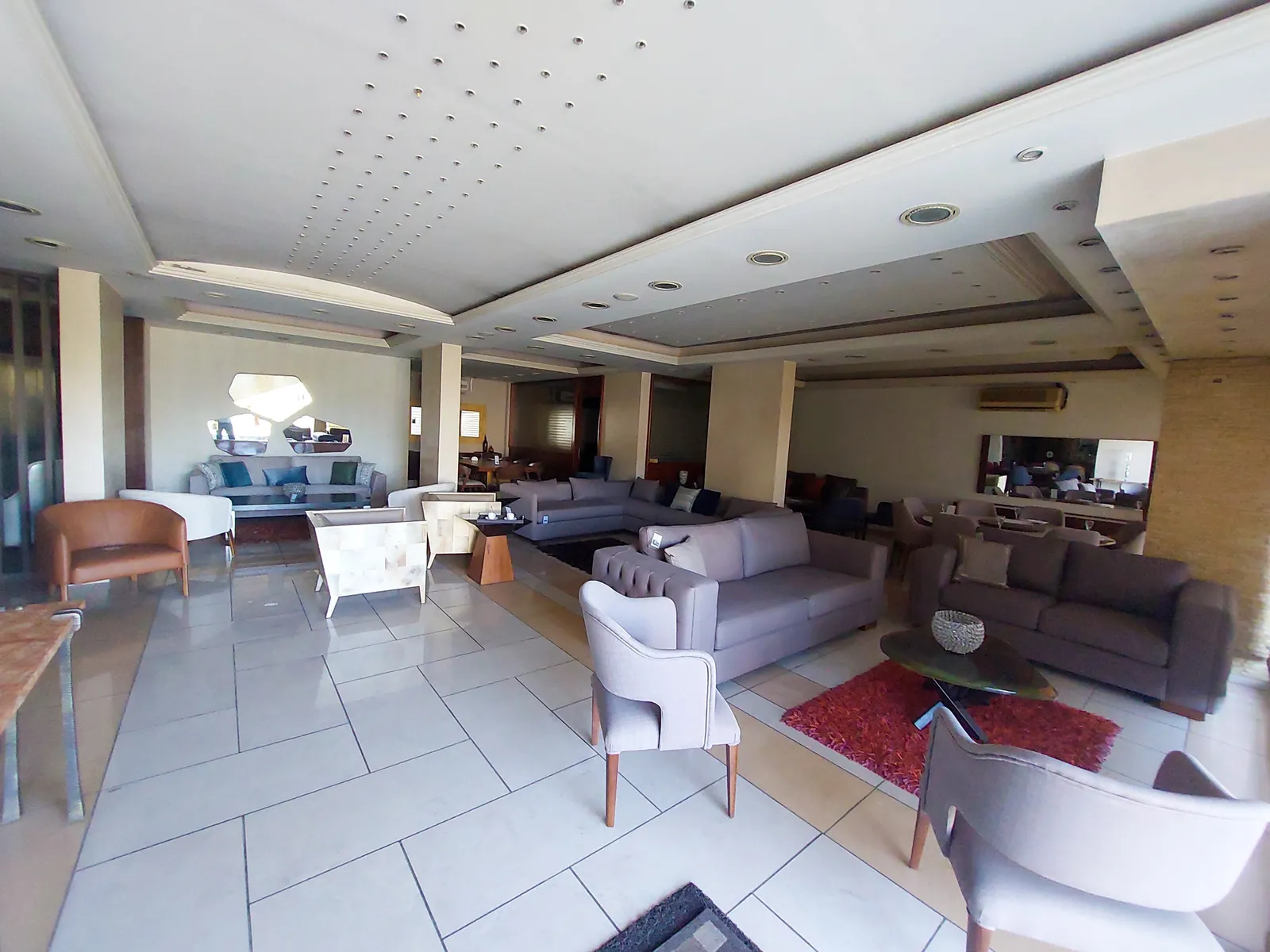 Prime Location Showroom in Mtayleb, Metn