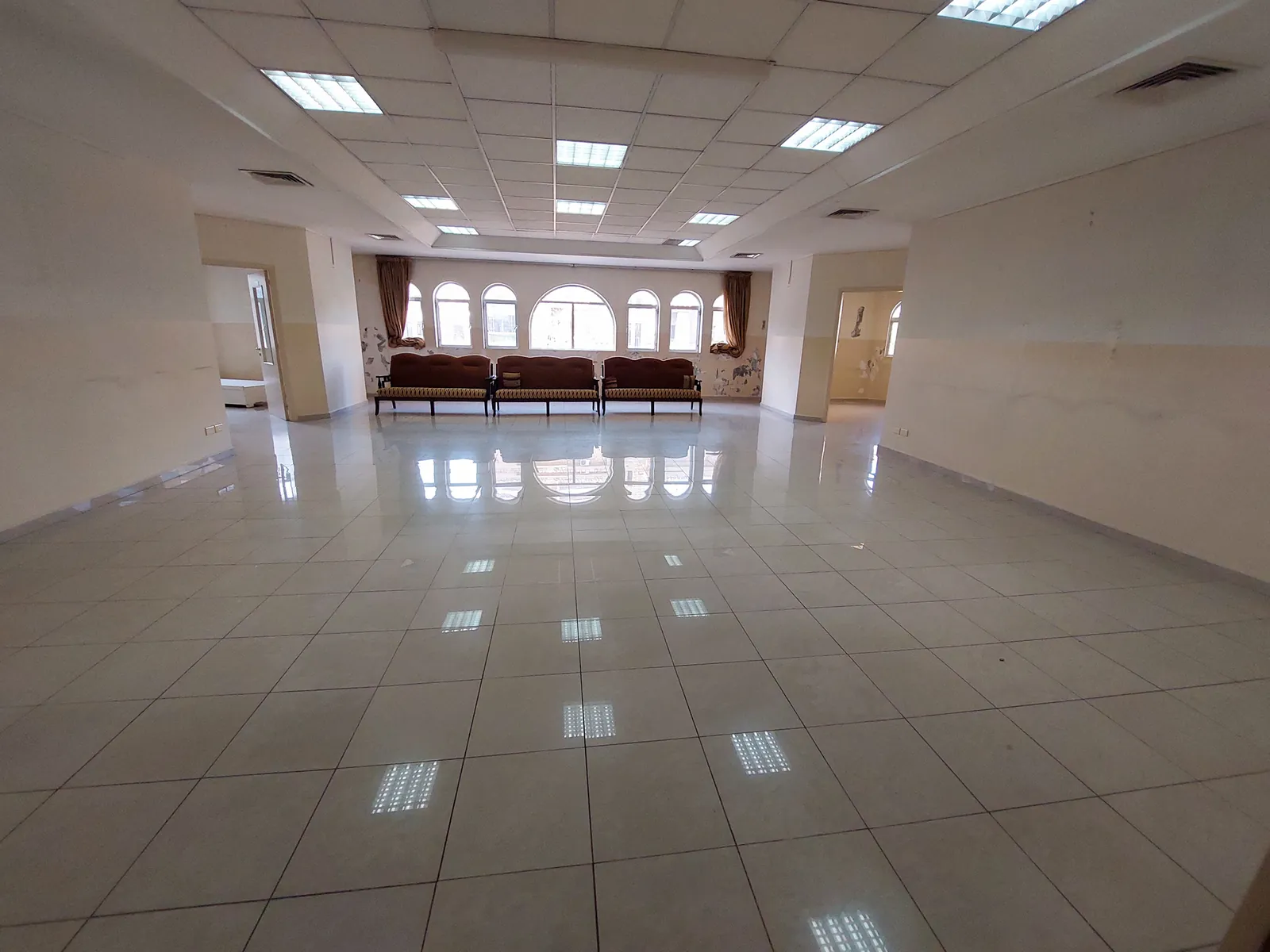 Open Space Office in New Rawda, Metn — الصورة 2