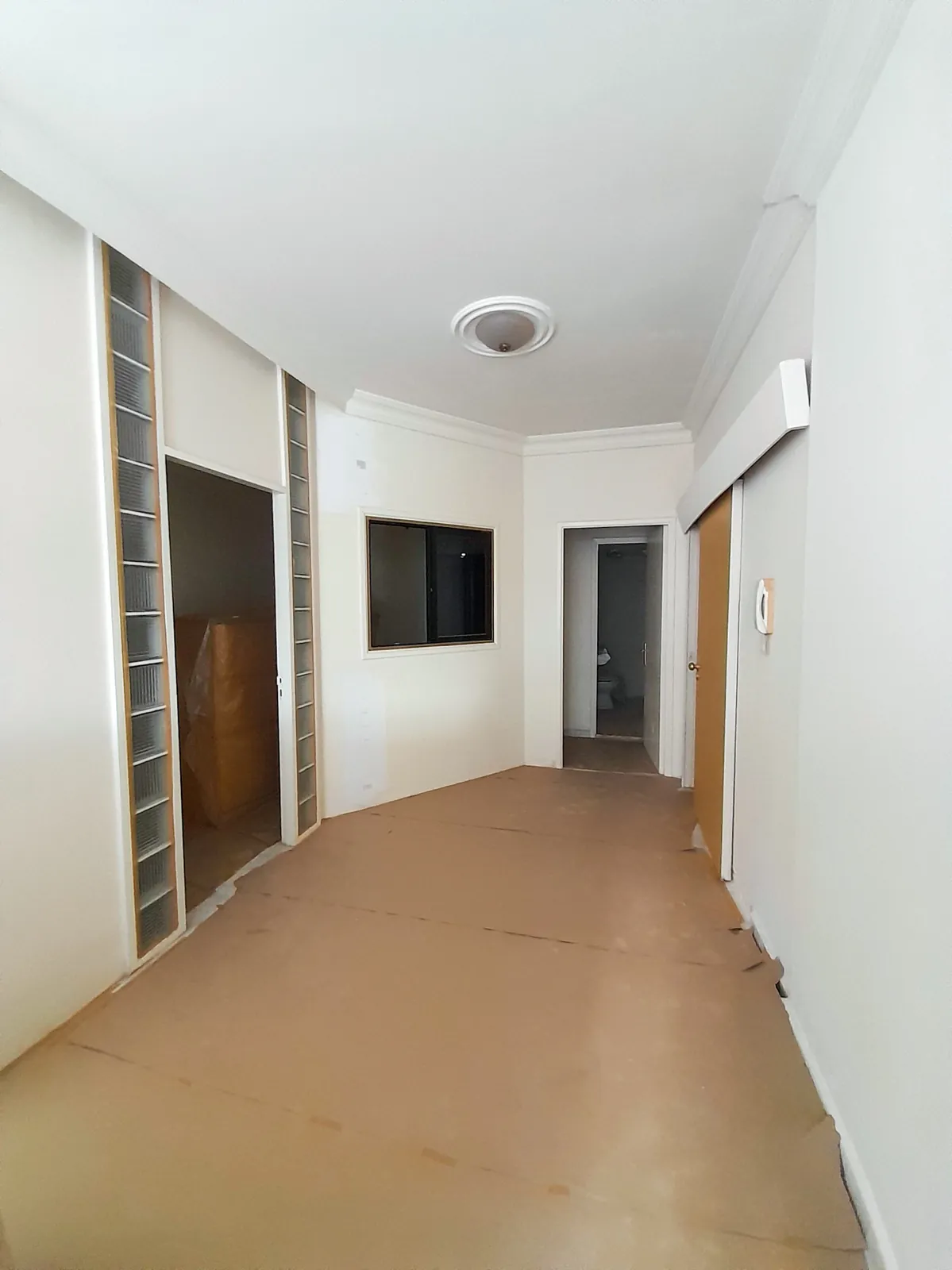 Prime Location Office in Adonis, Keserwan — الصورة 2