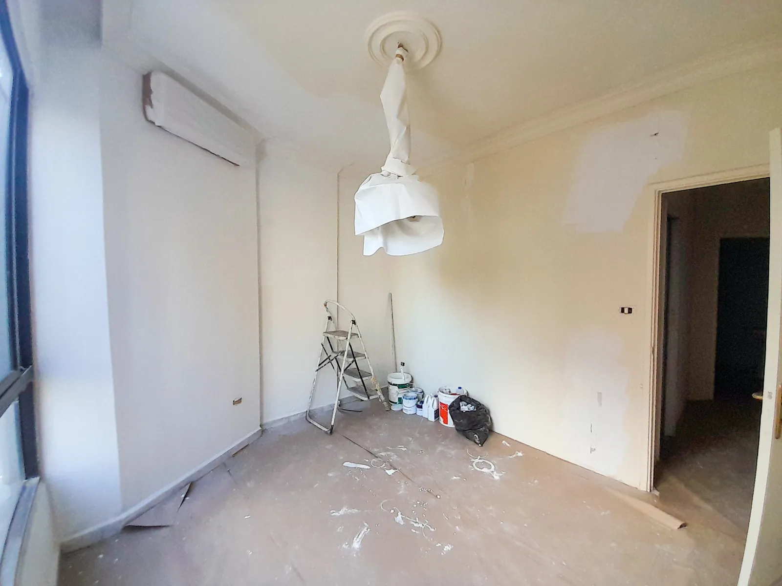 Prime Location Office in Adonis, Keserwan — الصورة 3