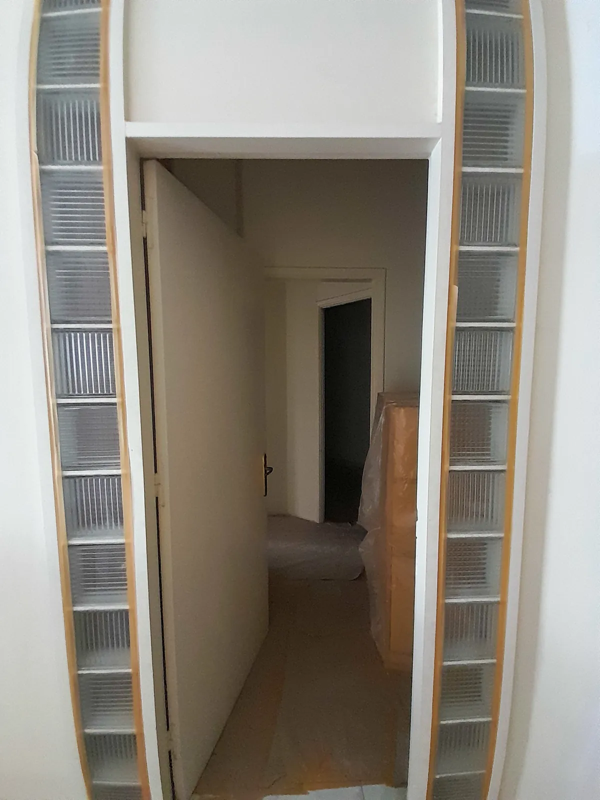 Prime Location Office in Adonis, Keserwan — الصورة 4