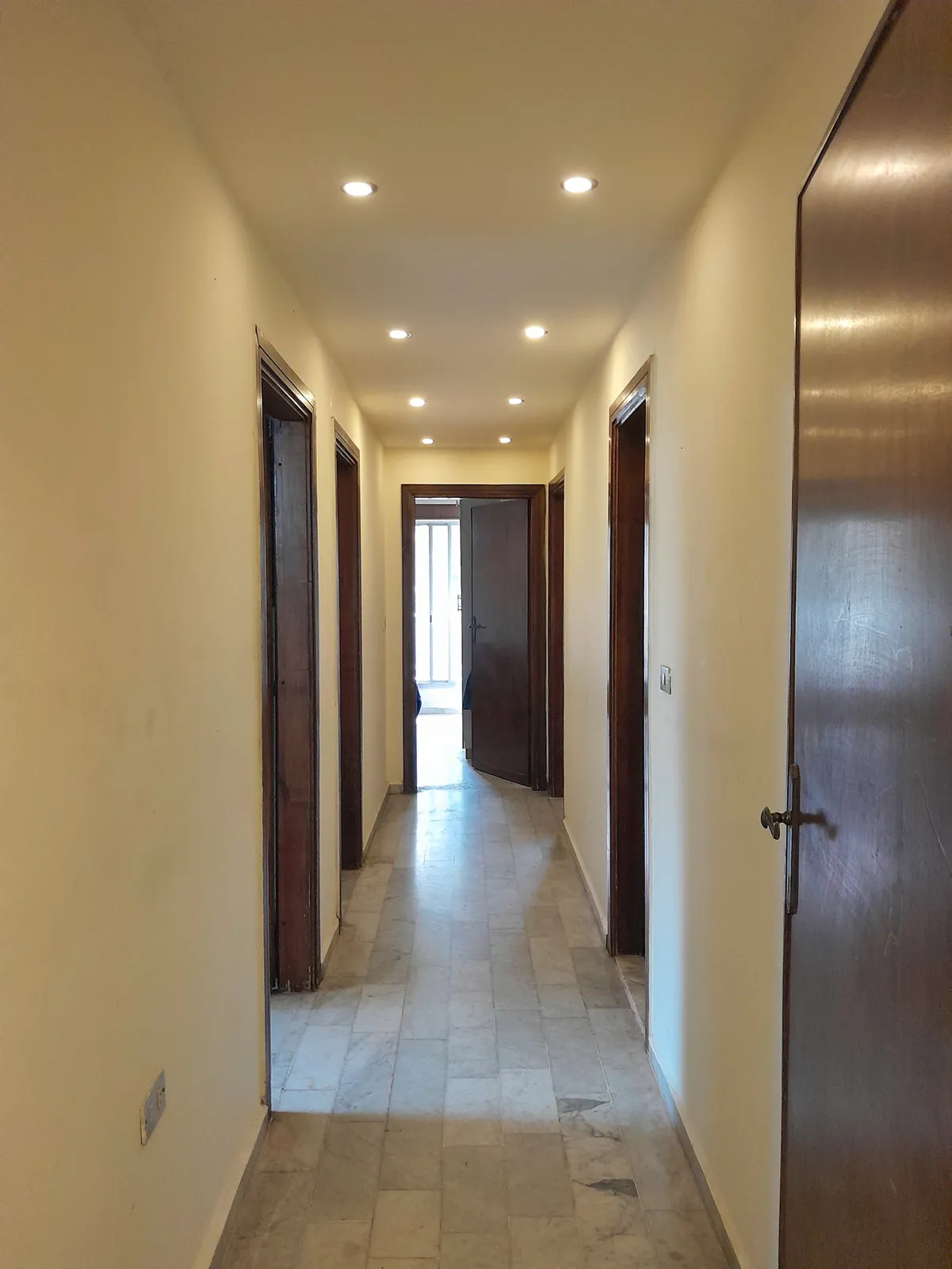 Furnished Apartment in Adonis, Keserwan with Partial View — الصورة 3