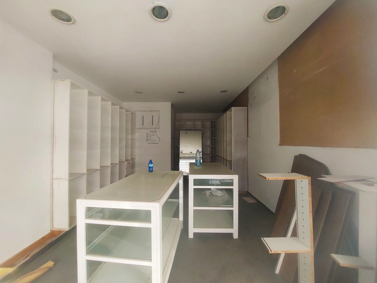 Prime Location Shop in Mtayleb, Metn