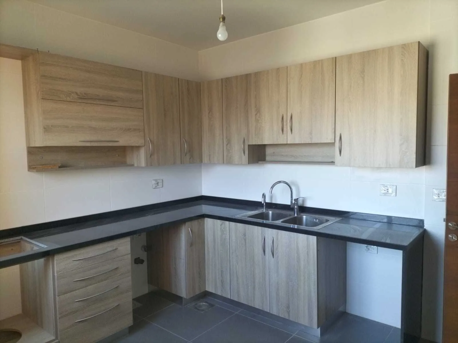 Prime Location Apartment in Hazmieh, Baabda — photo 5
