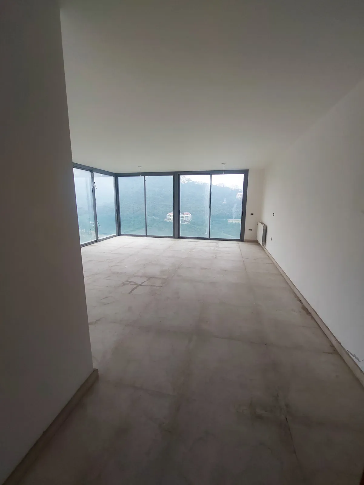 Brand New Duplex in Biyada, Metn with Mountain View + Terrace — الصورة 2