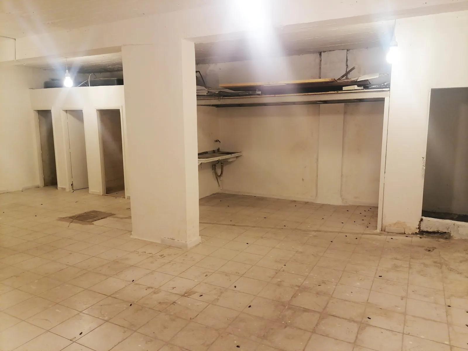Warehouse for Rent or for Sale in Dekwaneh, Metn — الصورة 4