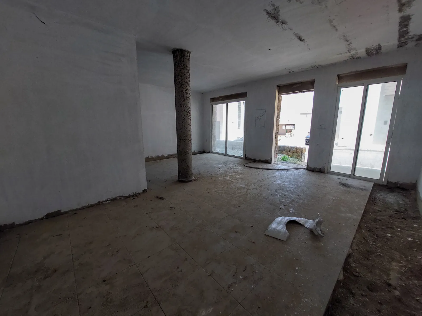 Apartment in Qornet El Hamra, Metn with Terrace — photo 2
