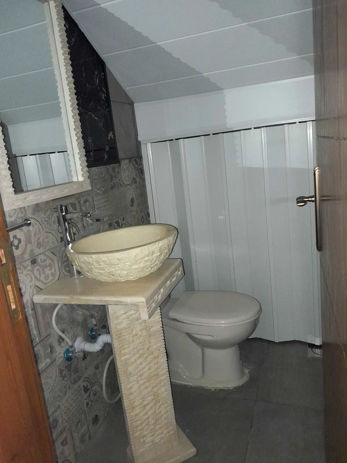 Semi-Furnished Prime Location Duplex in Douar with Mountain View — photo 4
