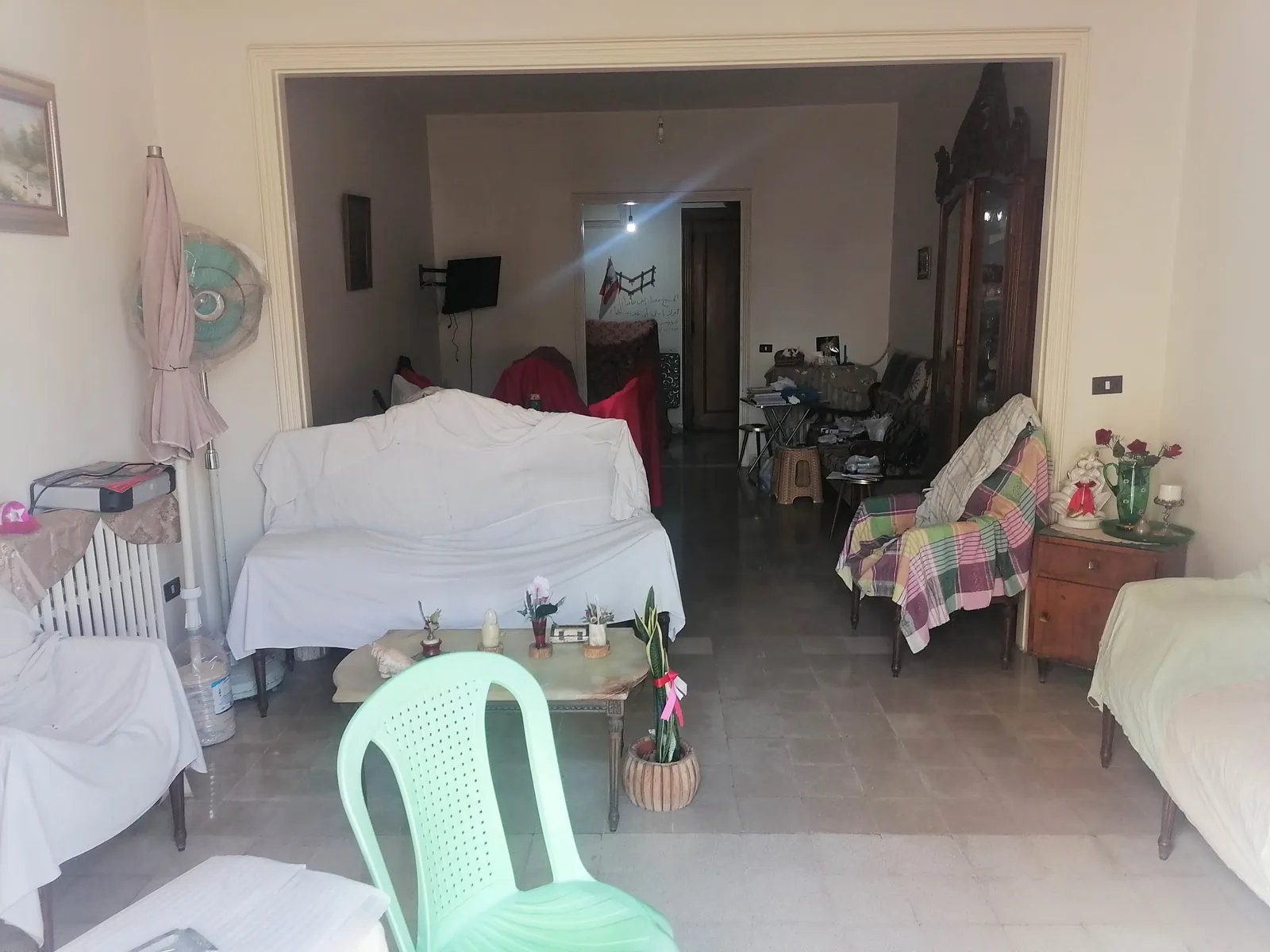 Prime Location Apartment in Furn El Chebbak, Beirut — الصورة 2
