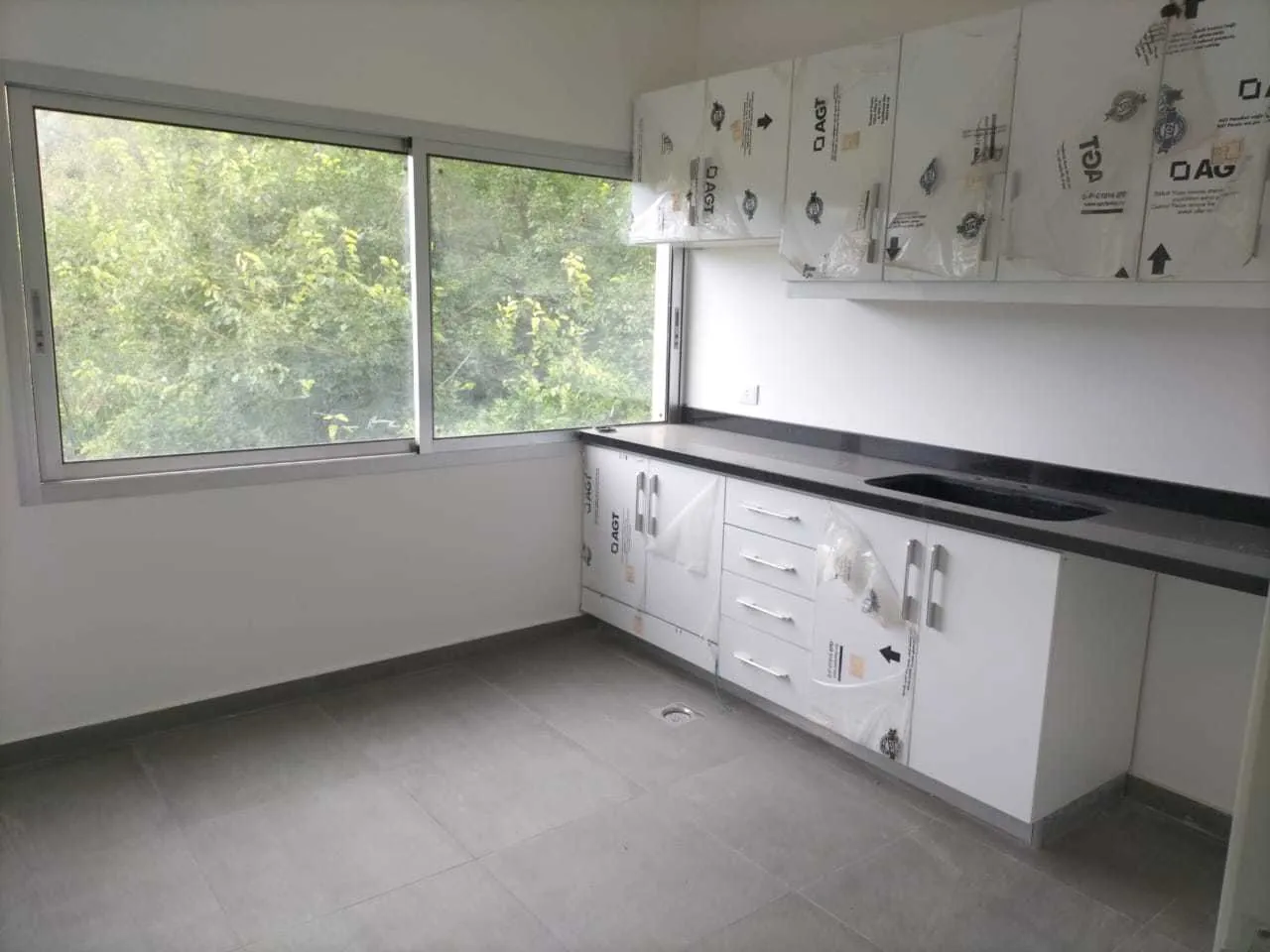 Apartment in Botchay, Baabda with Panoramic Greenery View — photo 4