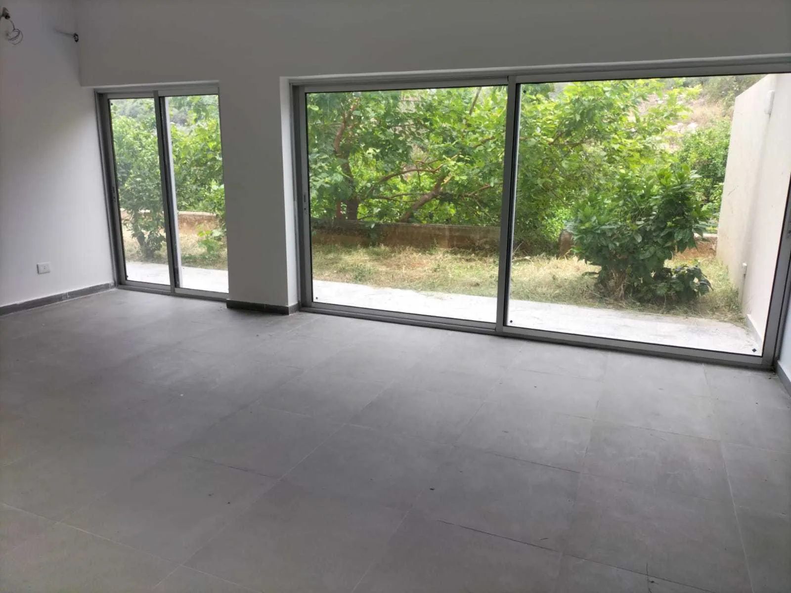 Prime Location Apartment in Botchay, Baabda with Greenery View