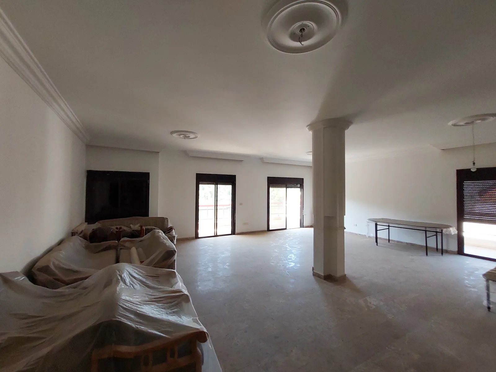 Spacious Duplex in Qornet El Hamra + Sea and Mountain View — photo 2