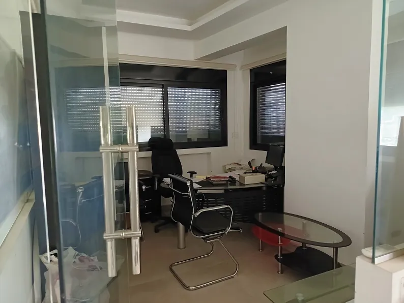 Furnished Office for Rent in Mansourieh, Metn Main Road — الصورة 3