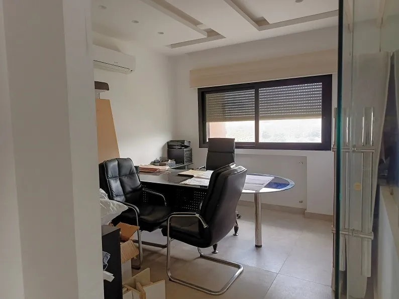 Furnished Office for Rent in Mansourieh, Metn Main Road — الصورة 4