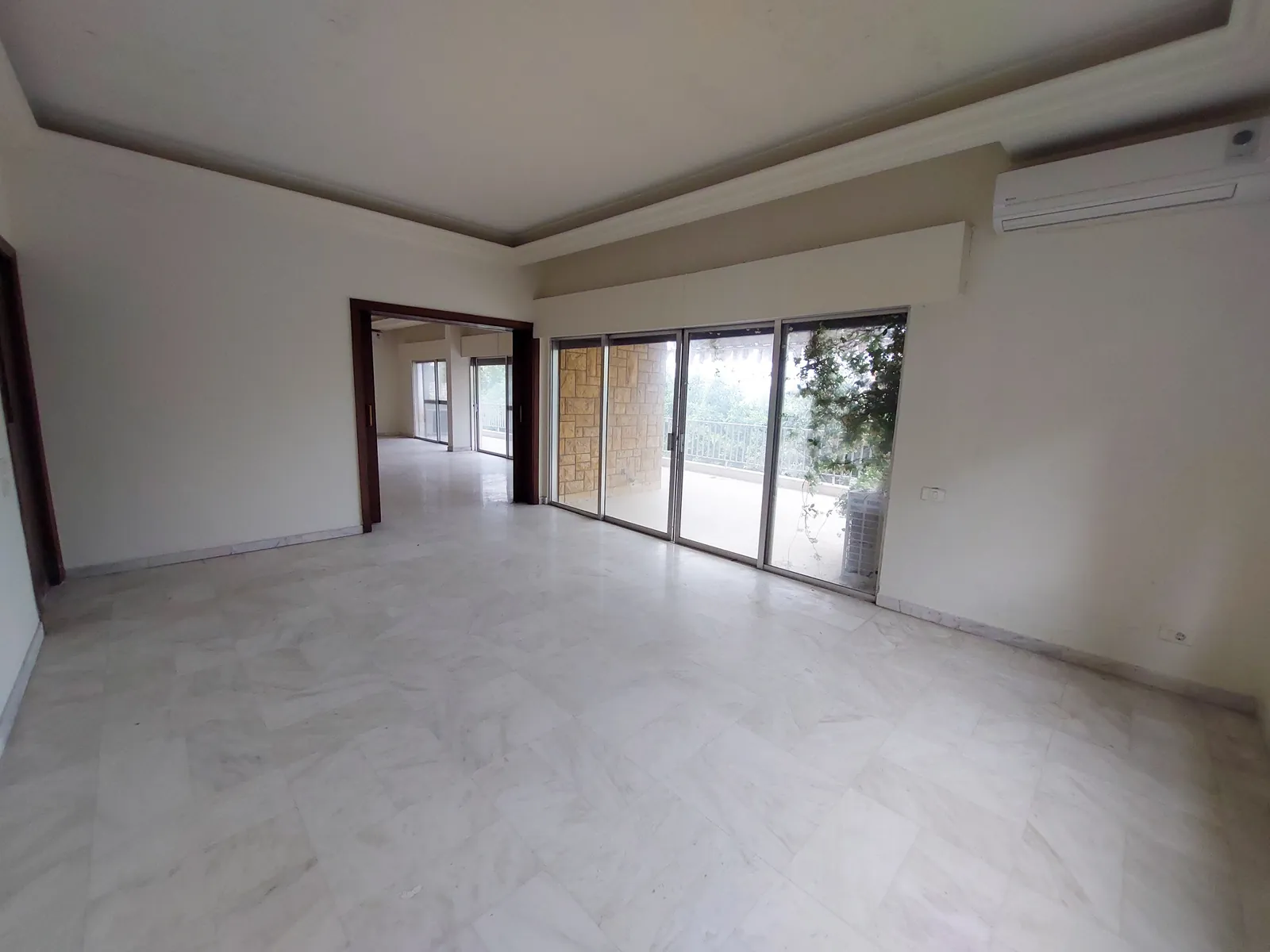 Prime Location Building/Villa in Rabieh, Metn with Sea View — photo 4