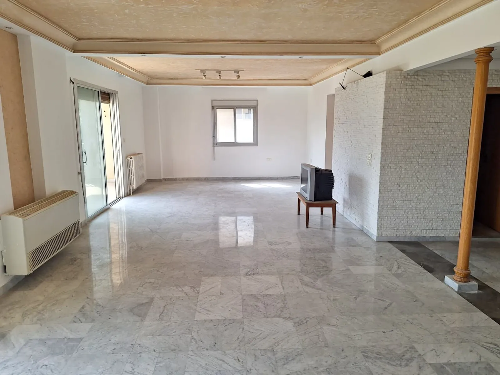 Spacious Apartment in Naccache, Metn with Mountain View — الصورة 1