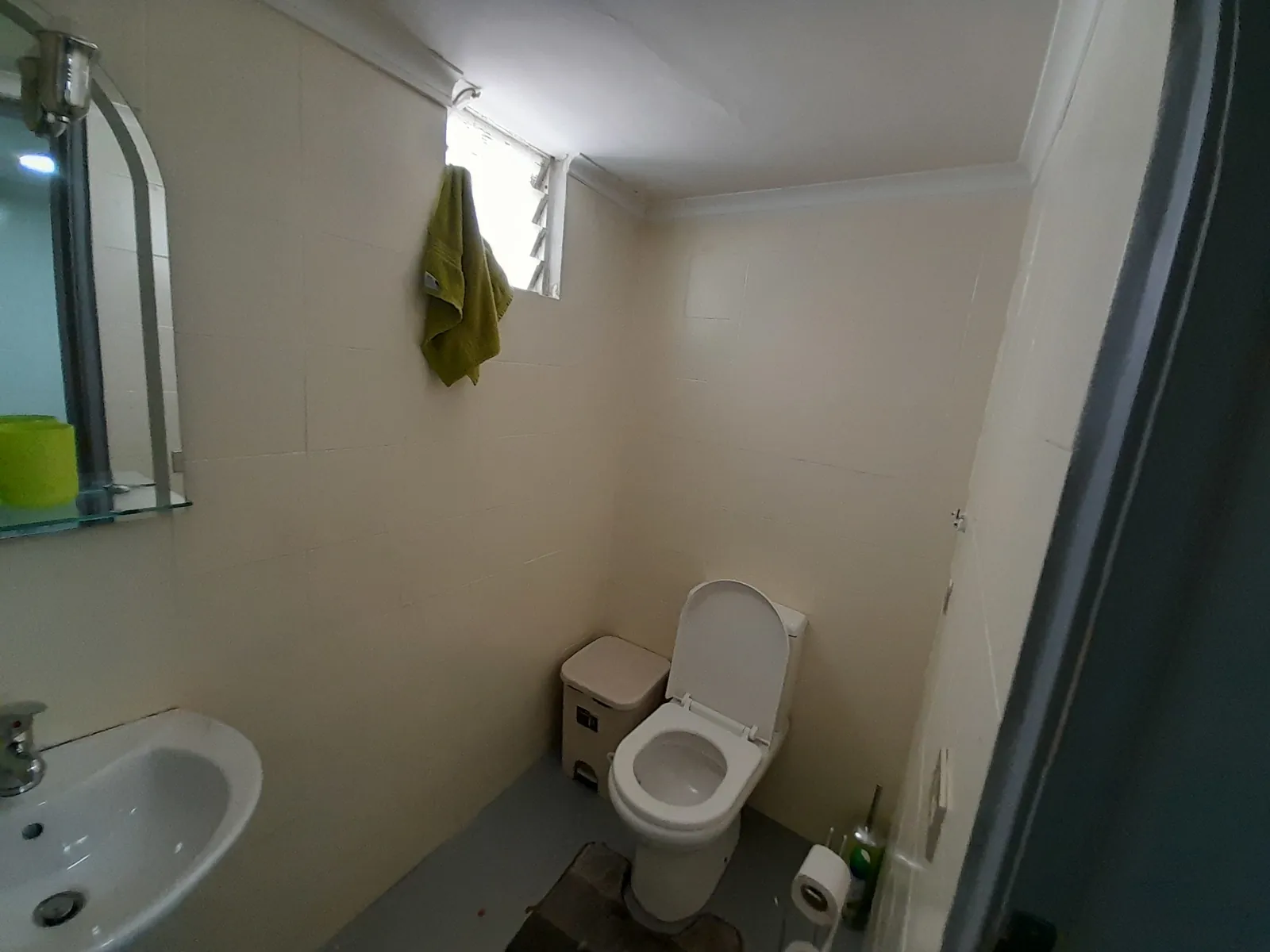 Semi- Furnished Office for Rent in Jdeideh, Metn — photo 5
