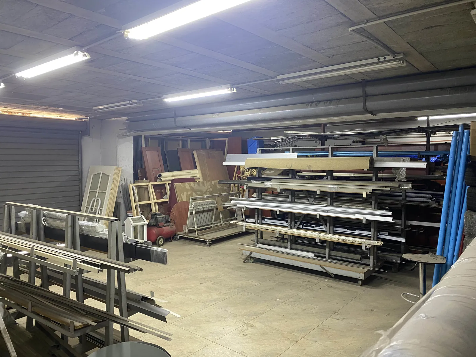 Prime Location Industrial Shop in Jdeideh/Roumieh, Metn — الصورة 2