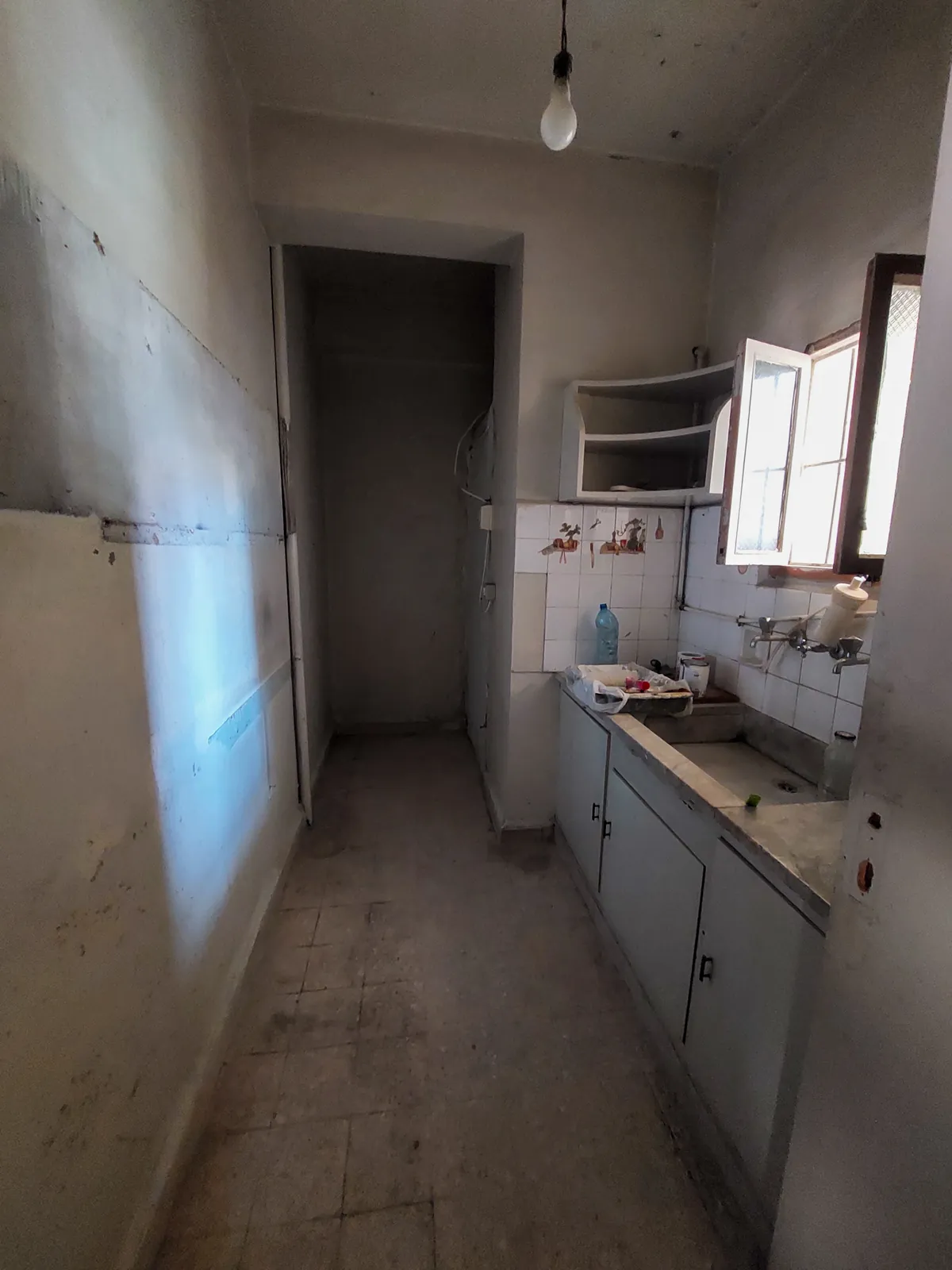 Prime Location Office/Clinic in Mazraat Yachouh, Metn — الصورة 2