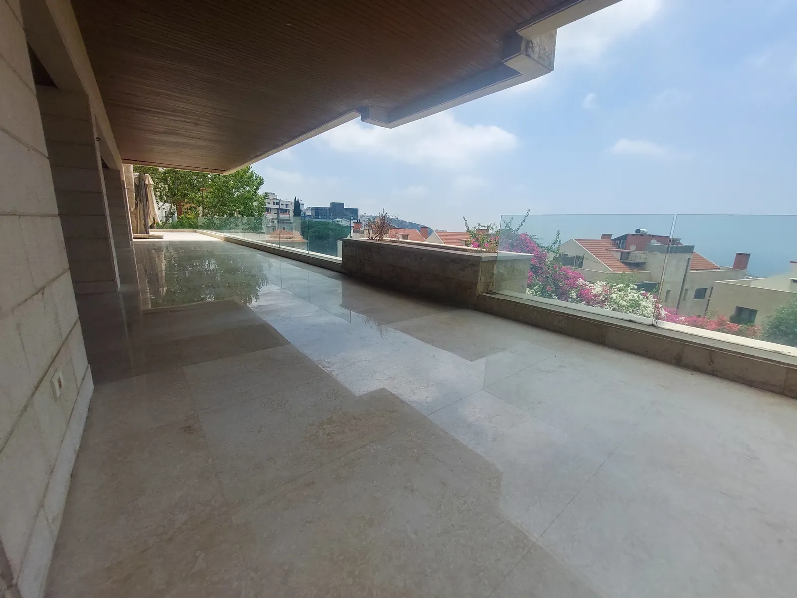 Luxurious Duplex in Dik El Mehdi, Metn + a Huge Garden