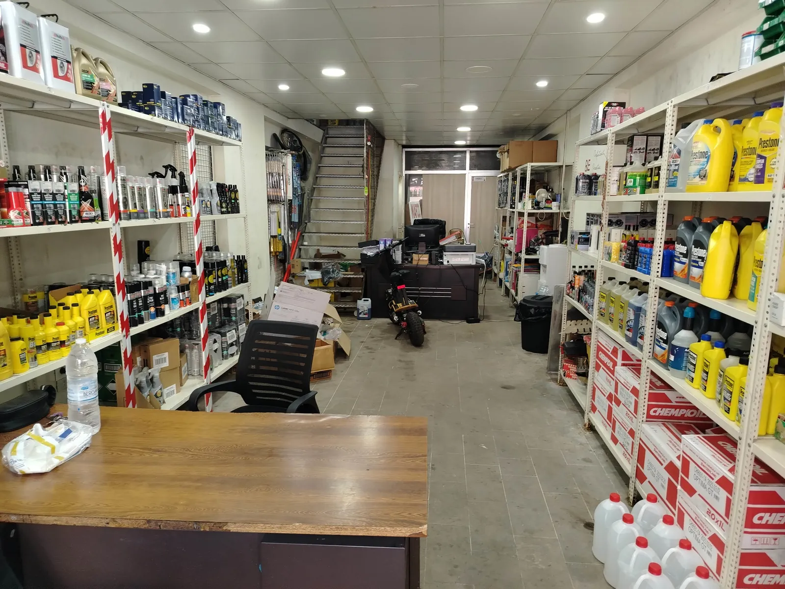 Prime Location Shop in Dora (Main Street ) , Metn