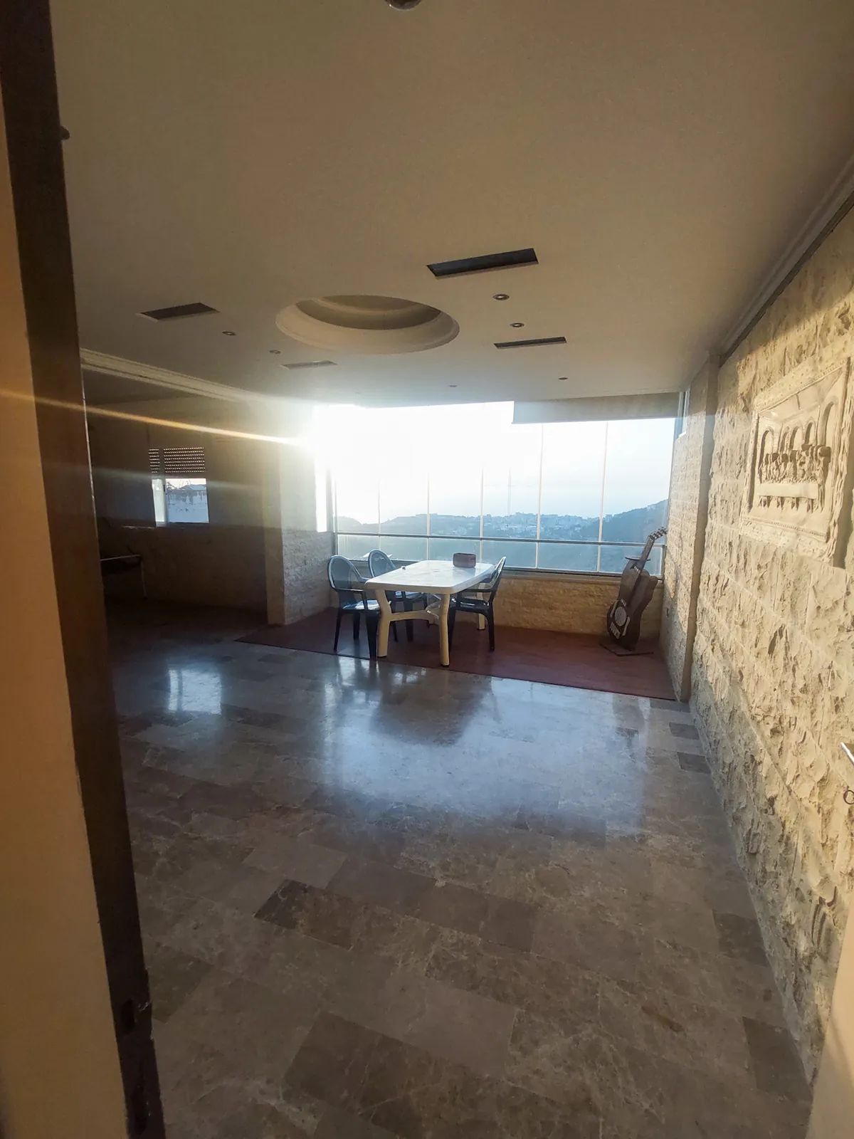 Hot Deal! Semi-Furnished Apartment in Mazraat Yachouh with View — الصورة 3