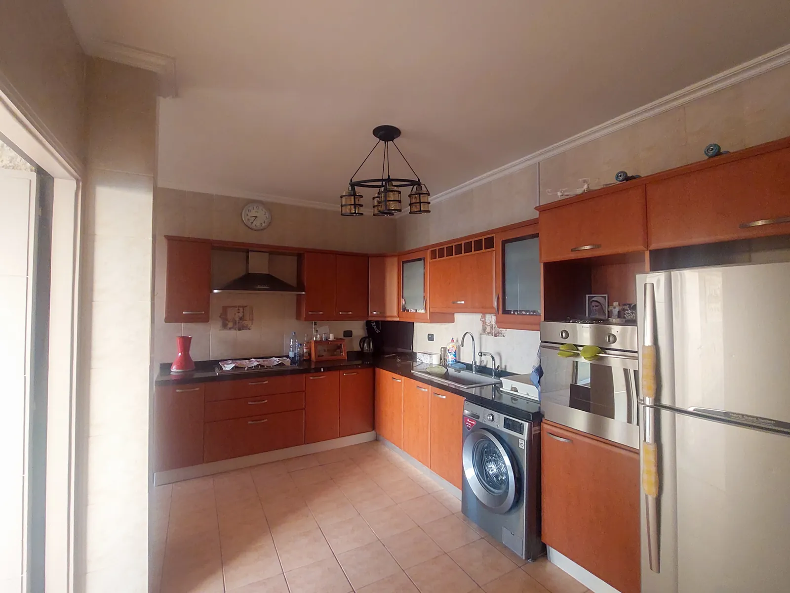 Hot Deal! Semi-Furnished Apartment in Mazraat Yachouh with View — الصورة 4