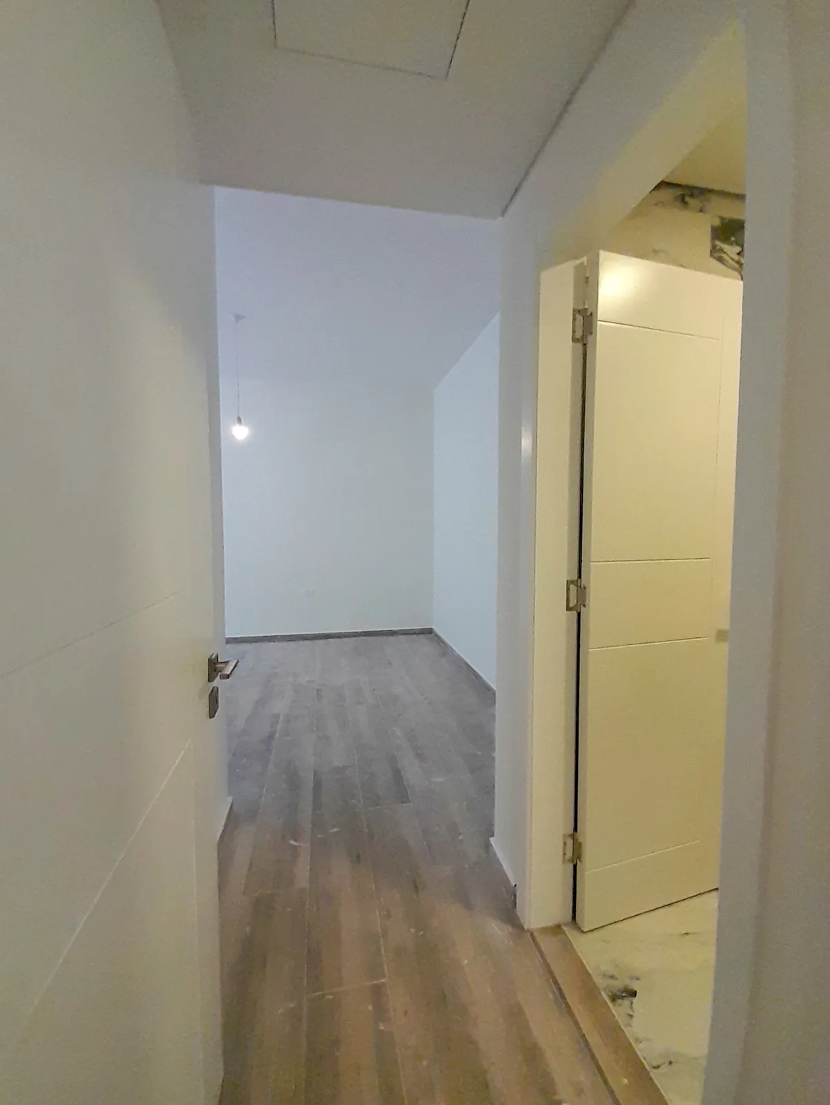 PAYMENT FACILITIES | Apartment in Baabdat with Mountain View — الصورة 5