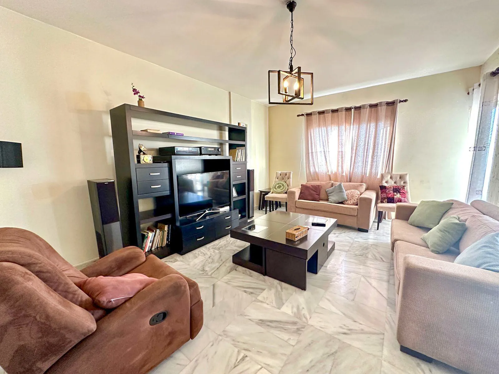 Furnished Apartment in Elissar, Metn with Panoramic Sea View — الصورة 2
