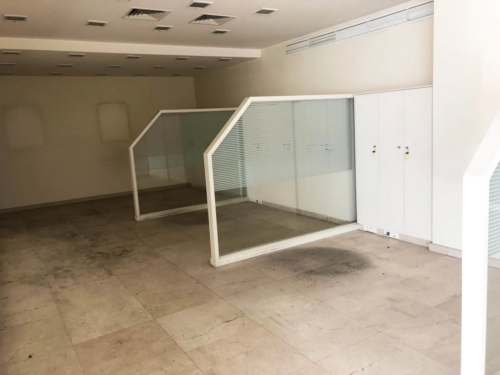 Prime Location Shop in Mkalles, Metn — الصورة 3