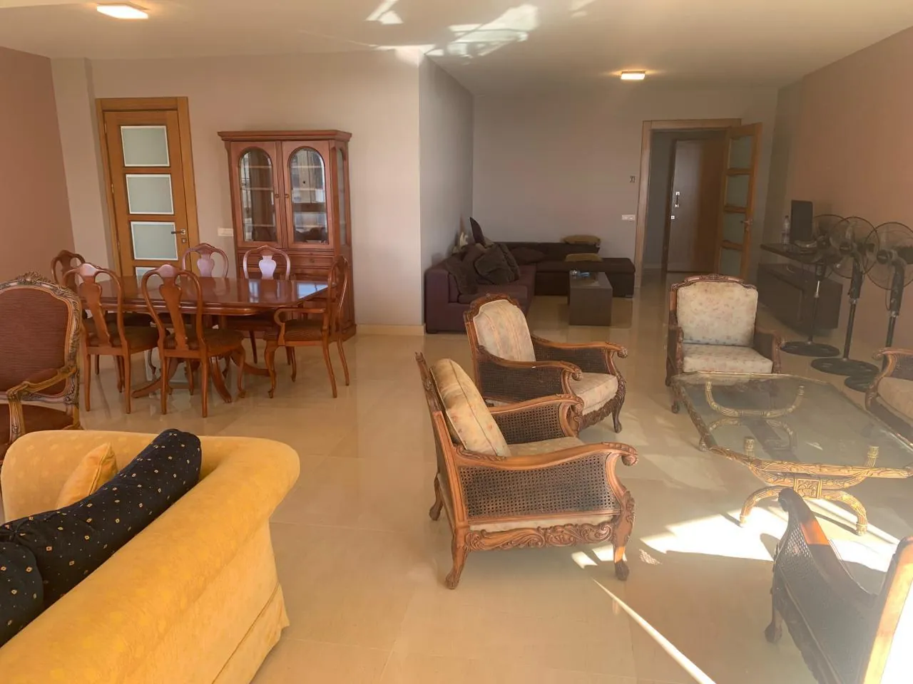 Furnished Apartment for Sale or for Rent in Khaldeh, Aley with Sea View — الصورة 3