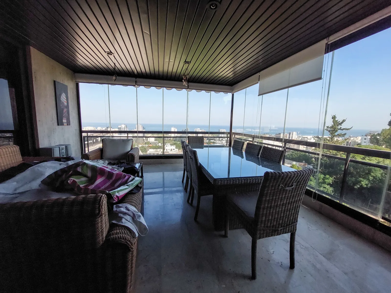 Fully Furnished Apartment in Aoukar, Metn with Sea View