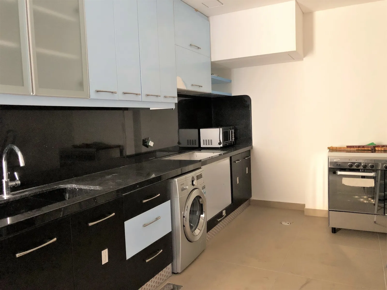 Apartment in Spears with Mountain + Partial Sea View — photo 2