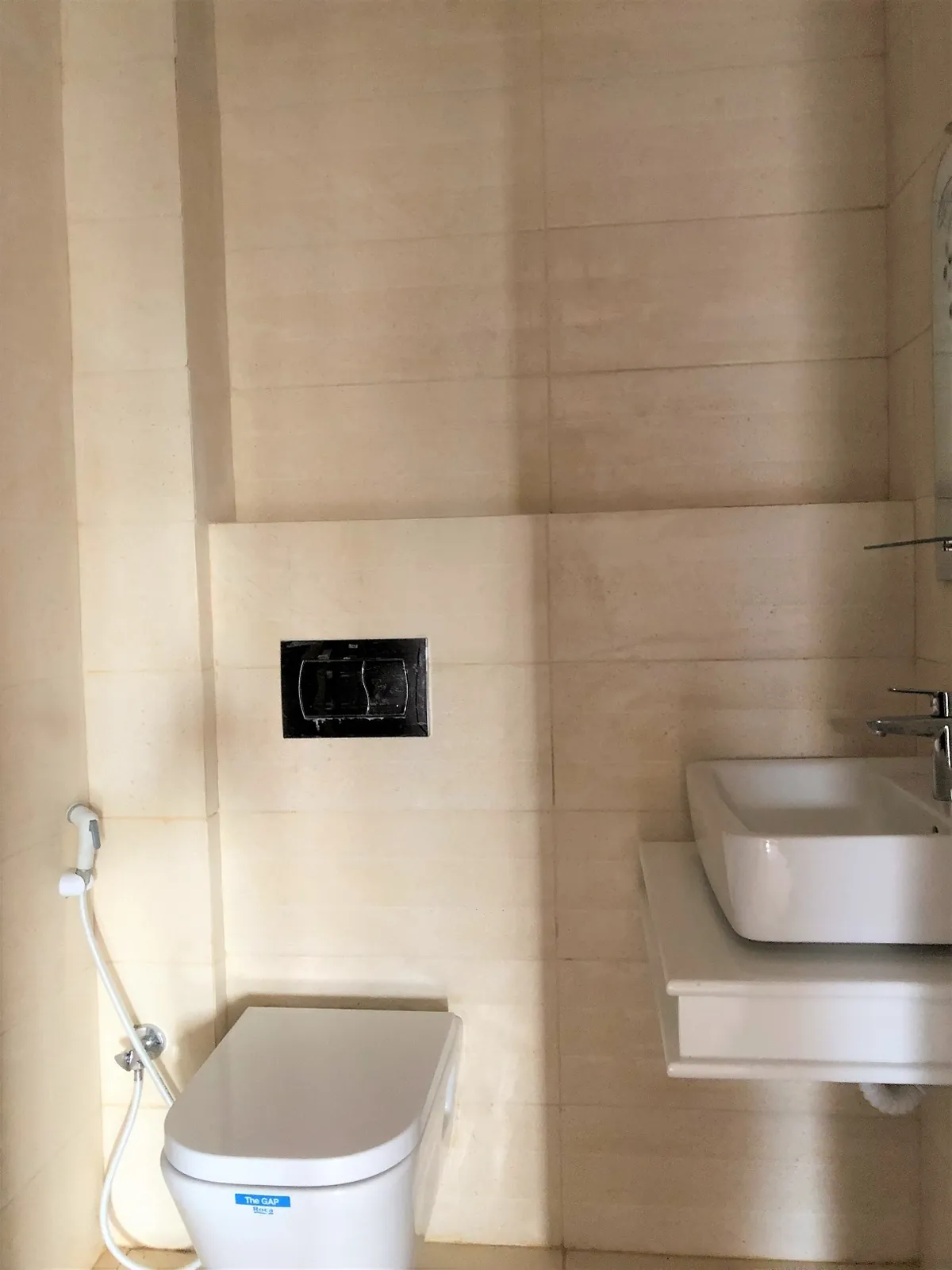 Apartment in Spears with Mountain + Partial Sea View — photo 3