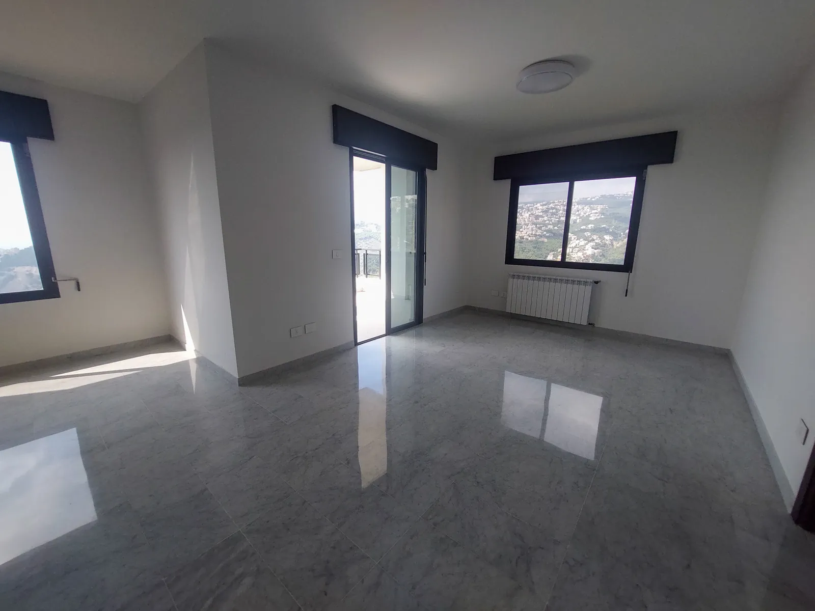 Apartment in Zikrit, Metn with Sea and Mountain View — الصورة 3
