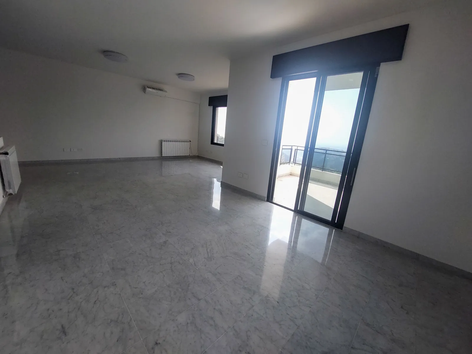 Apartment in Zikrit, Metn with Sea and Mountain View — الصورة 4