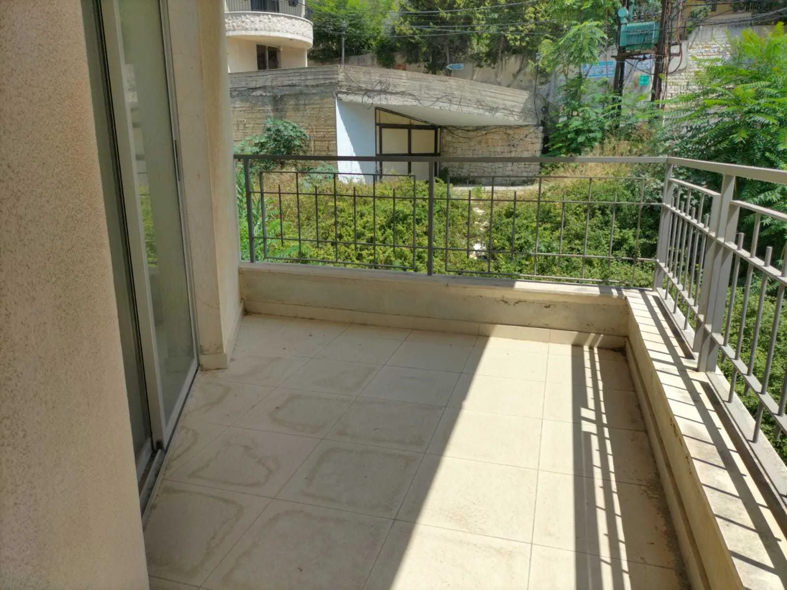 Apartment in Choueifat, Amrousiyeh, Aley with Greenery View — الصورة 5