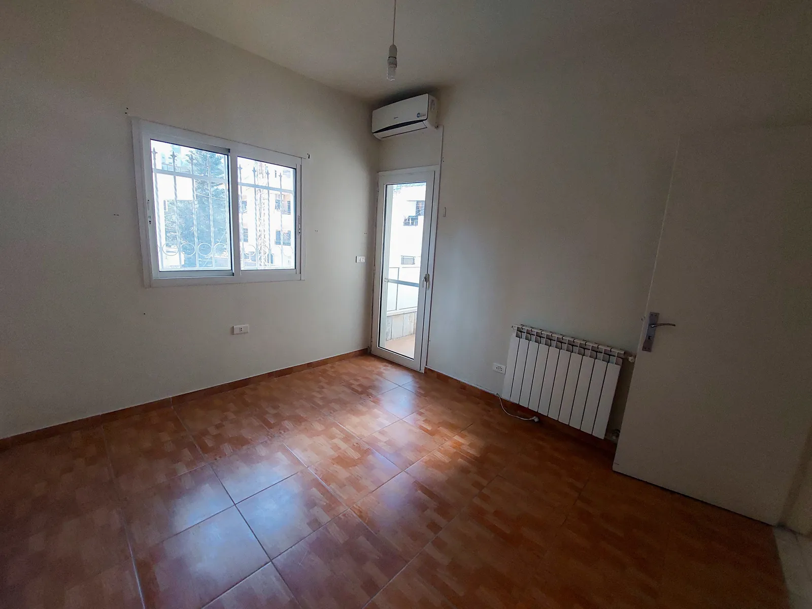 Prime Location Apartment in Ain Alak, Metn + TERRACE — photo 5