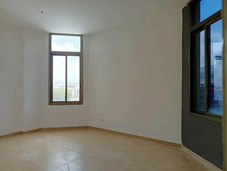 Office for Rent in Mkalless, Metn Main Road — الصورة 3