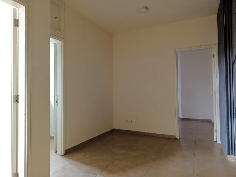 Office for Rent in Mkalless, Metn Main Road — الصورة 5