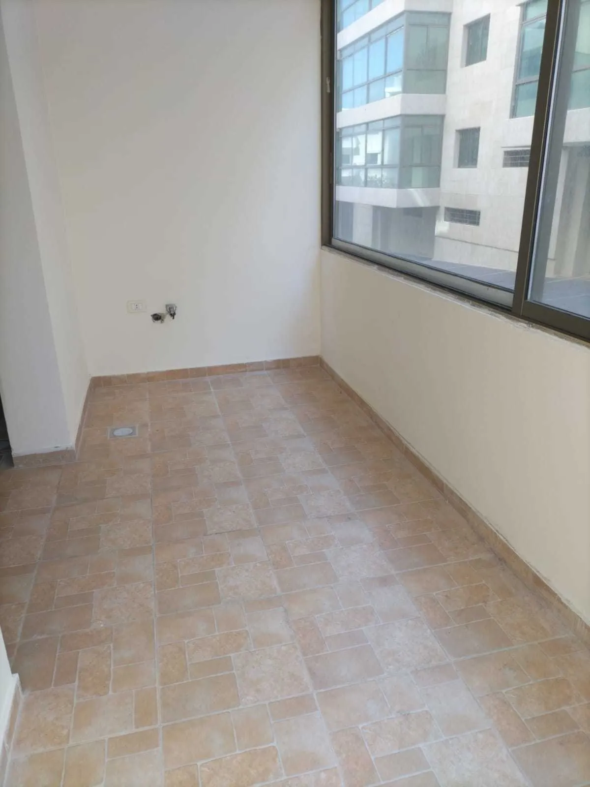 Prime Location Apartment in Khaldeh, Aley — photo 2