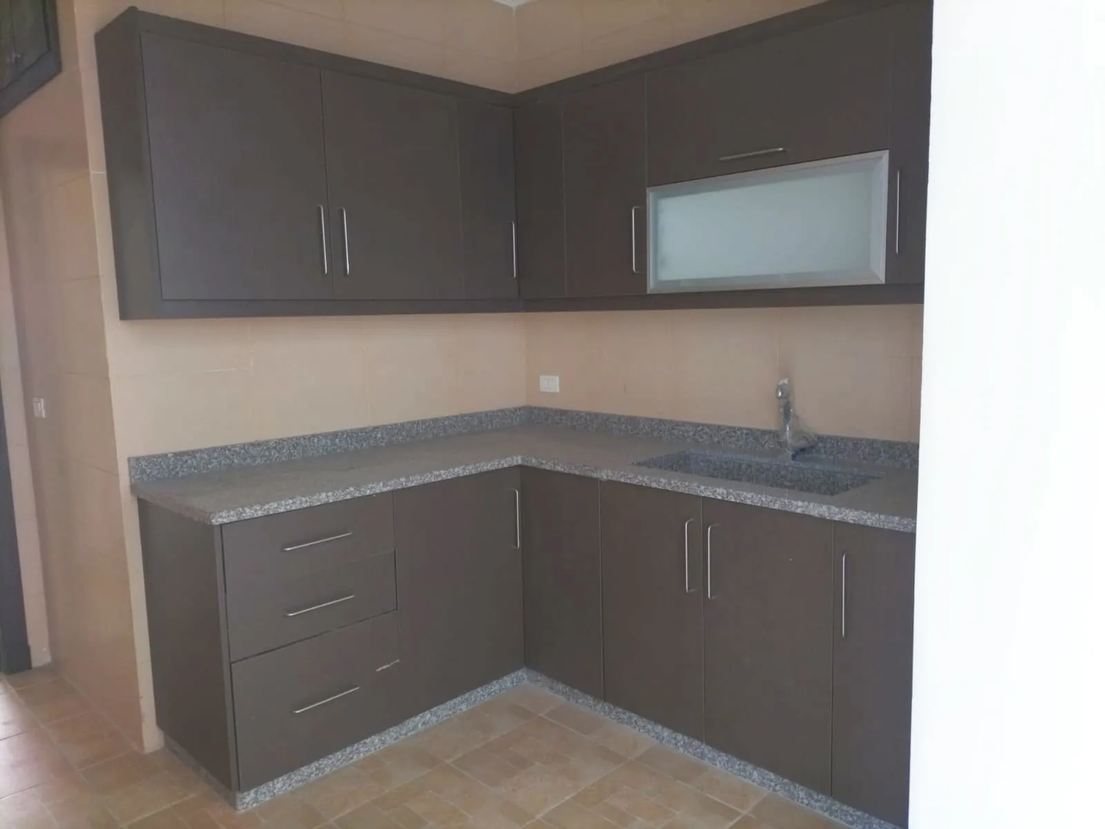 Prime Location Apartment in Khaldeh, Aley — photo 3