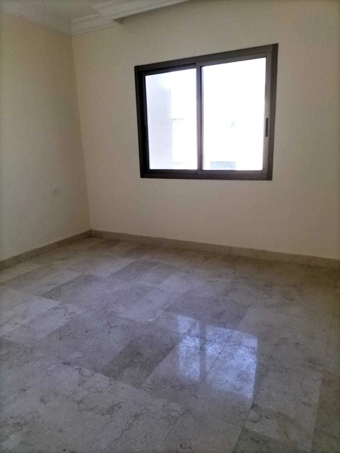 Prime Location Apartment in Khaldeh, Aley — الصورة 3